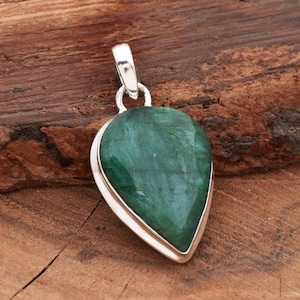 Handgemaakte smaragdgroene druppelhanger: 925 sterlingzilveren boho-sieraden
