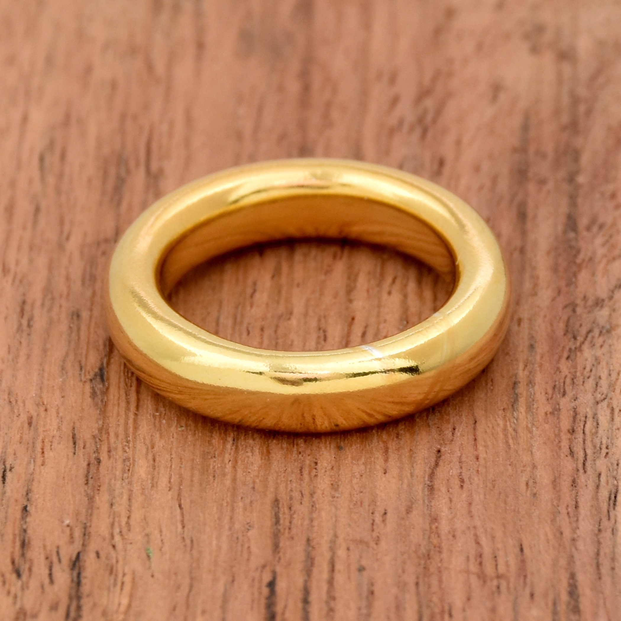 Gold Round Enamel Ring