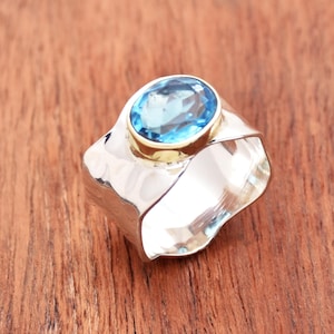 Neon Apatite Ring, 925 Sterling Silver Ring, Oval Gemstone Ring, Hammered Ring, Bohemian Ring, Wide Band Ring, Birthstone Ring, Gift for Her