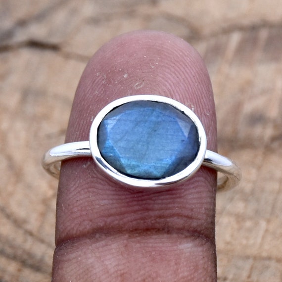 Bague En Argent Massif Avec Pierre Synthétique Bleue Facettée - Taille 53 - Bijou Occasion
