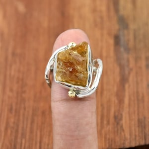 Raw Citrine Ring 925 Sterling Silver Ring Raw Crystal Ring Women&#39;s Ring Zigzag Band Ring, Raw Uncut Stone Ring Handmade Jewelry Gift for Her