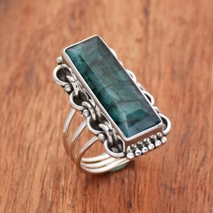 Indian Emerald Ring, 925 Sterling silver Ring, Baguette Ring, Emerald Ring, Long ring, Triple Band Ring Wedding Ring Boho Ring Filigree Ring