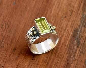 Peridot Rectangle Bar Ring: 925 Sterling Silver Flower Textured Band. Multi Beads