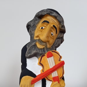 Jew figurine with Violin, Jew of Wood, Wood Carving, Home decoration, Perfect for a gift  Wooden Statue