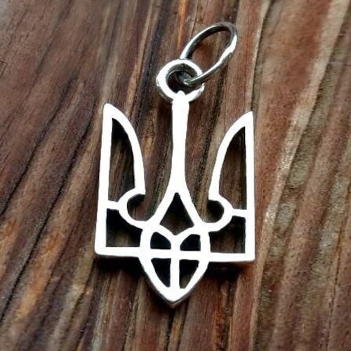 Pendentif Brodé Blanc Ukrainien Trident Tryzub - Collier 45 Cm - Laiton émaillé