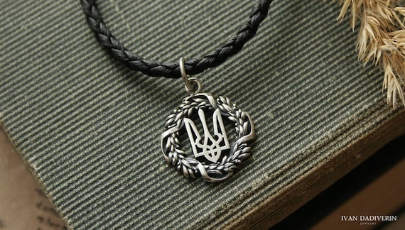 Tryzub in laurel wreath Silver Pendant Ukrainian Trident Necklace