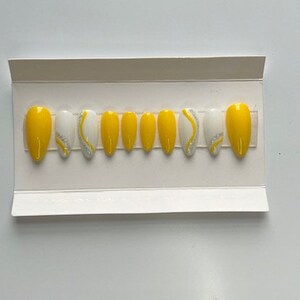 Yellow Glitter Summer Swirl Nails
