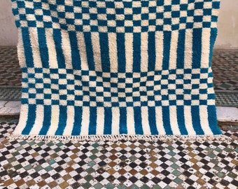 Gorgeous Beni Ourain Carpet, Checkered Moroccan Rug, Handmade Wool Rug, Moroccan Handmade Rug, Berber Solid White Rug, Moroccan Berber Rug.