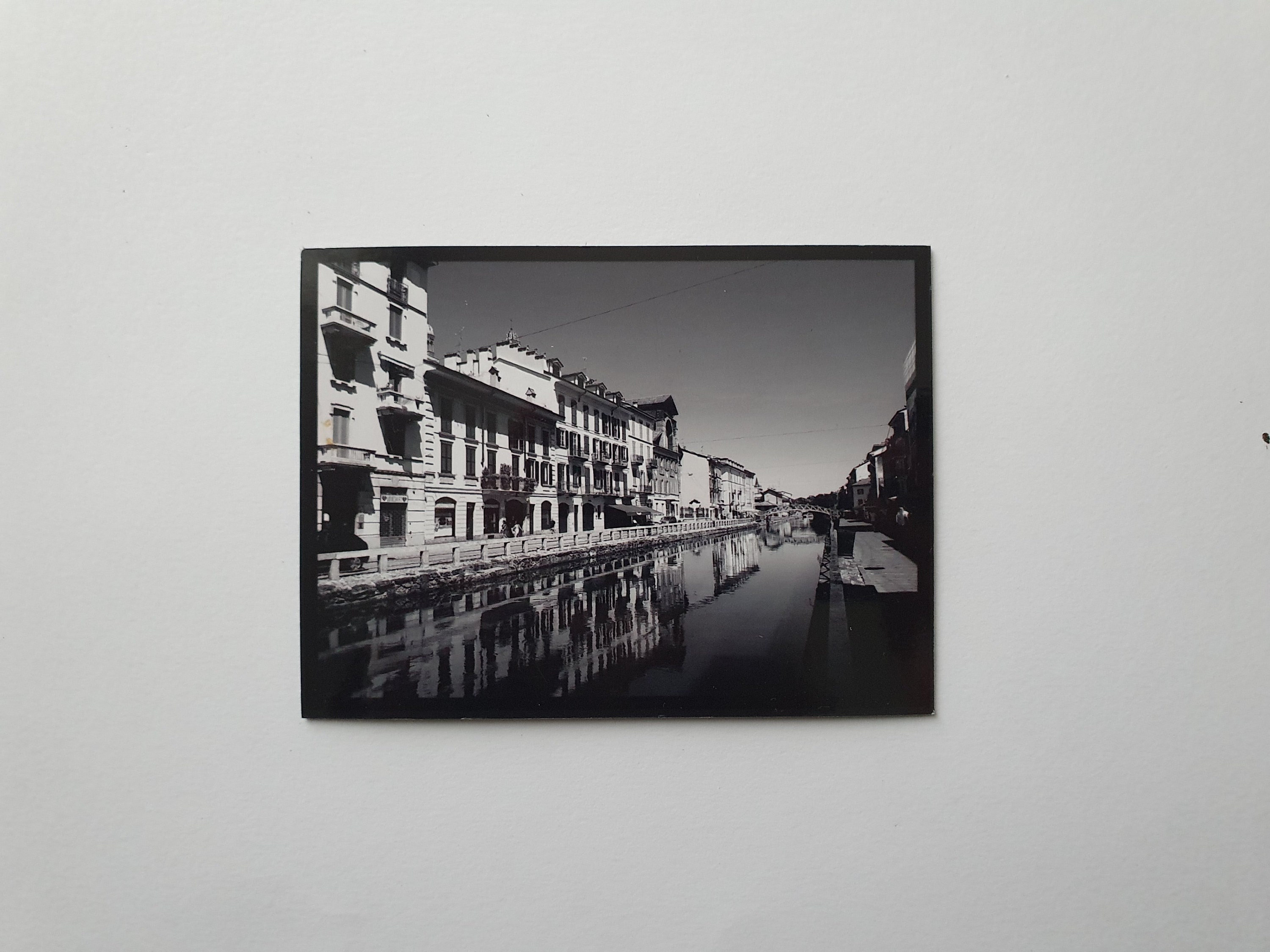 Magnet Paysage Urbain Milan - Italie Aimant Souple Noir et Blanc 8x10cm