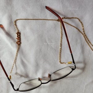 Chaîne de lunettes avec nom personnalisé, Chaîne de lunettes en or personnalisée, Chaîne de lunettes de soleil délicates, Chaîne de masques bohèmes, Chaîne de bijoux en or image 1