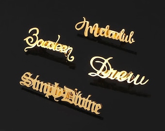 Gepersonaliseerde naam shirt pin, alfabet broche 3 kleur pin, aangepaste naam tag pin, naam badge shirt decoratie grote pin, bruiloft partij sieraden