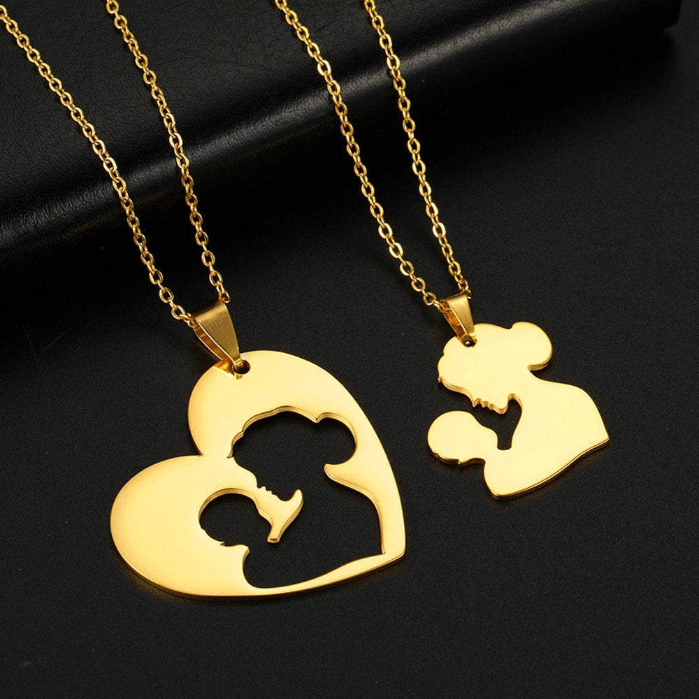 Pregnant Mom Baby Heart Family Necklace 