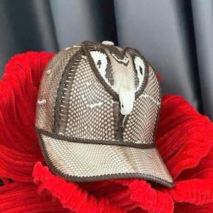 Sombrero de hombre de auténtica piel de pitón, sombrero vaquero de piel de serpiente exótica, sombrero western de cuero hecho a mano, regalo de lujo para él.