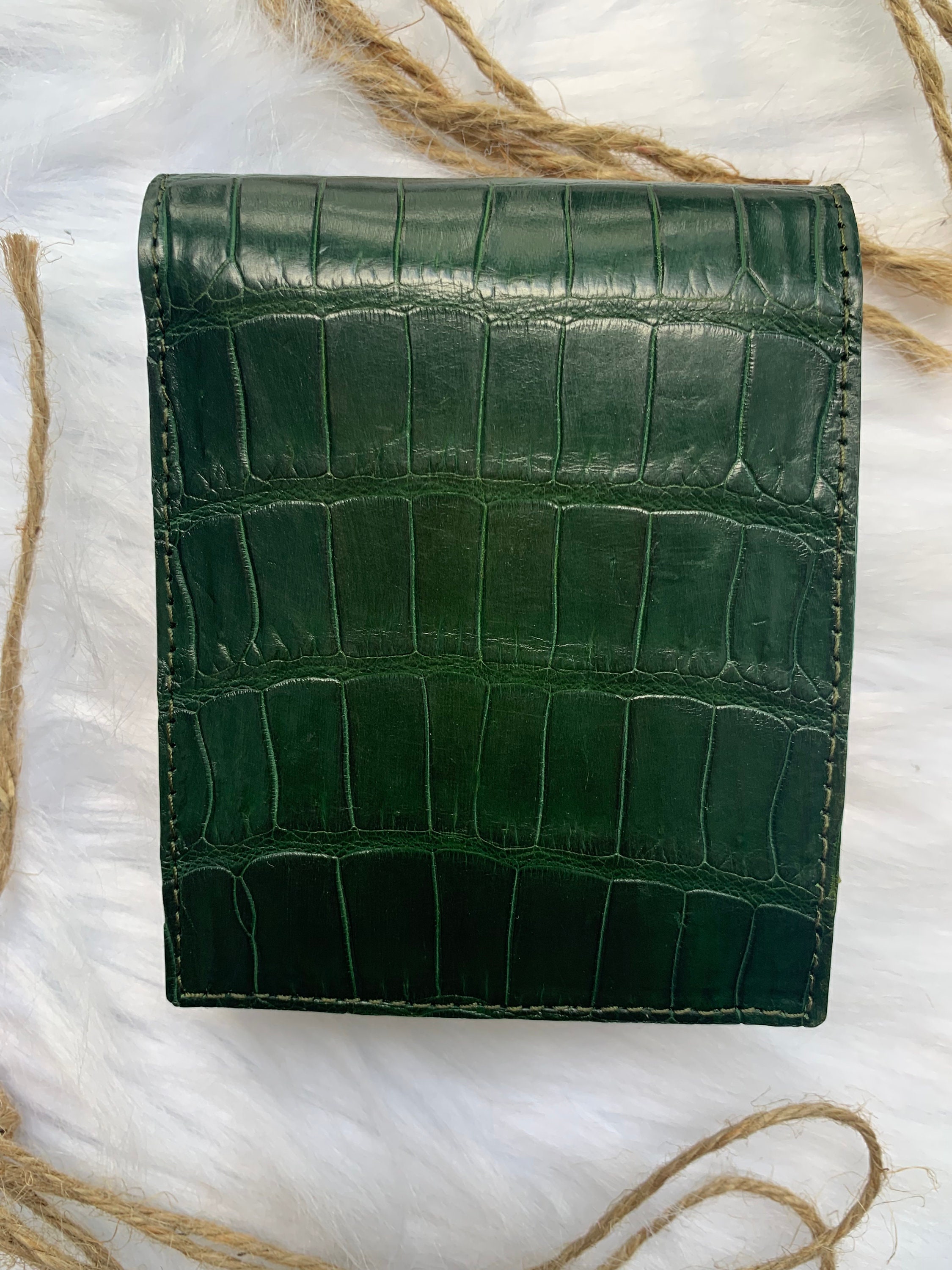 Green Premium Genuine Al-li Leather Skin Bifold Wallet for Men