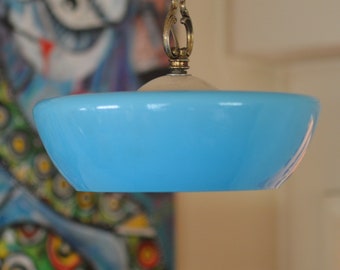 Vintage art deco lamp 1920/30. opaline glass