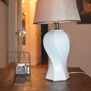 Vintage table lamp Midcentury lamp. lamp moderniste