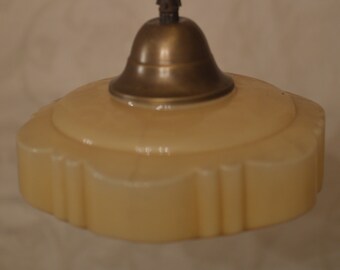 Vintage art deco lamp 1920/30. opaline glass