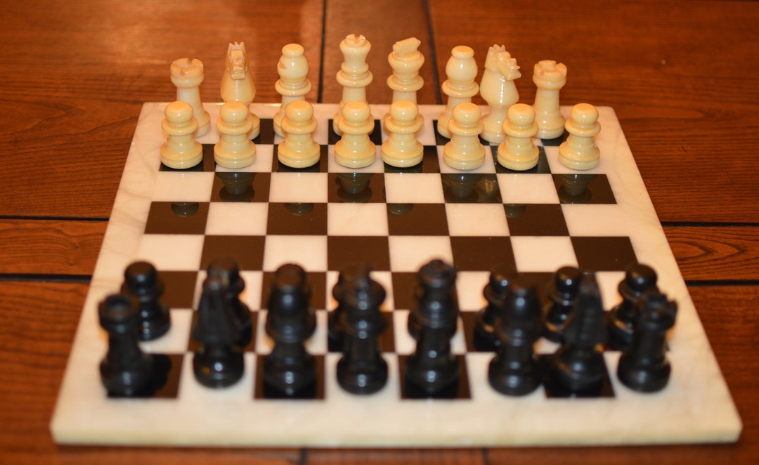 Vintage Alabaster Chess Set Hand Carved in Italy- Never Used - Etsy