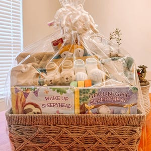 Baby Shower, Welcome Baby Gift Basket