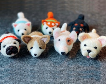 Gefilzter Wollhund: Bullterrier, Französische Bulldogge, Shiba Inu, Corgis, Mops