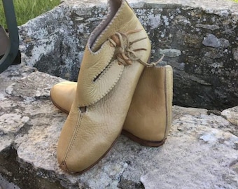 Medieval Women Boots, Viking Leather Shoes, Cosplay Larping leather boots