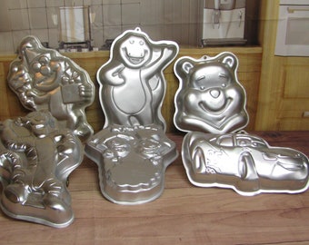 Vintage Wilton Character Cake Pan/Molds-Sesame Street-Elmo-Big Bird-Cookie Monster-Barney-Winnie The Poo-Tigger-Fairly Odd Parents-rainbow