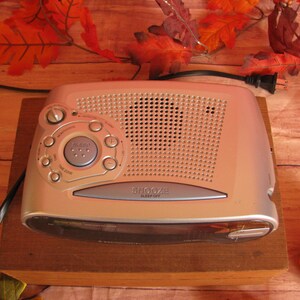 Vintage Emerson Research or GE Digital Clock Radio- Phillips Magnavox Compact Disc image 3
