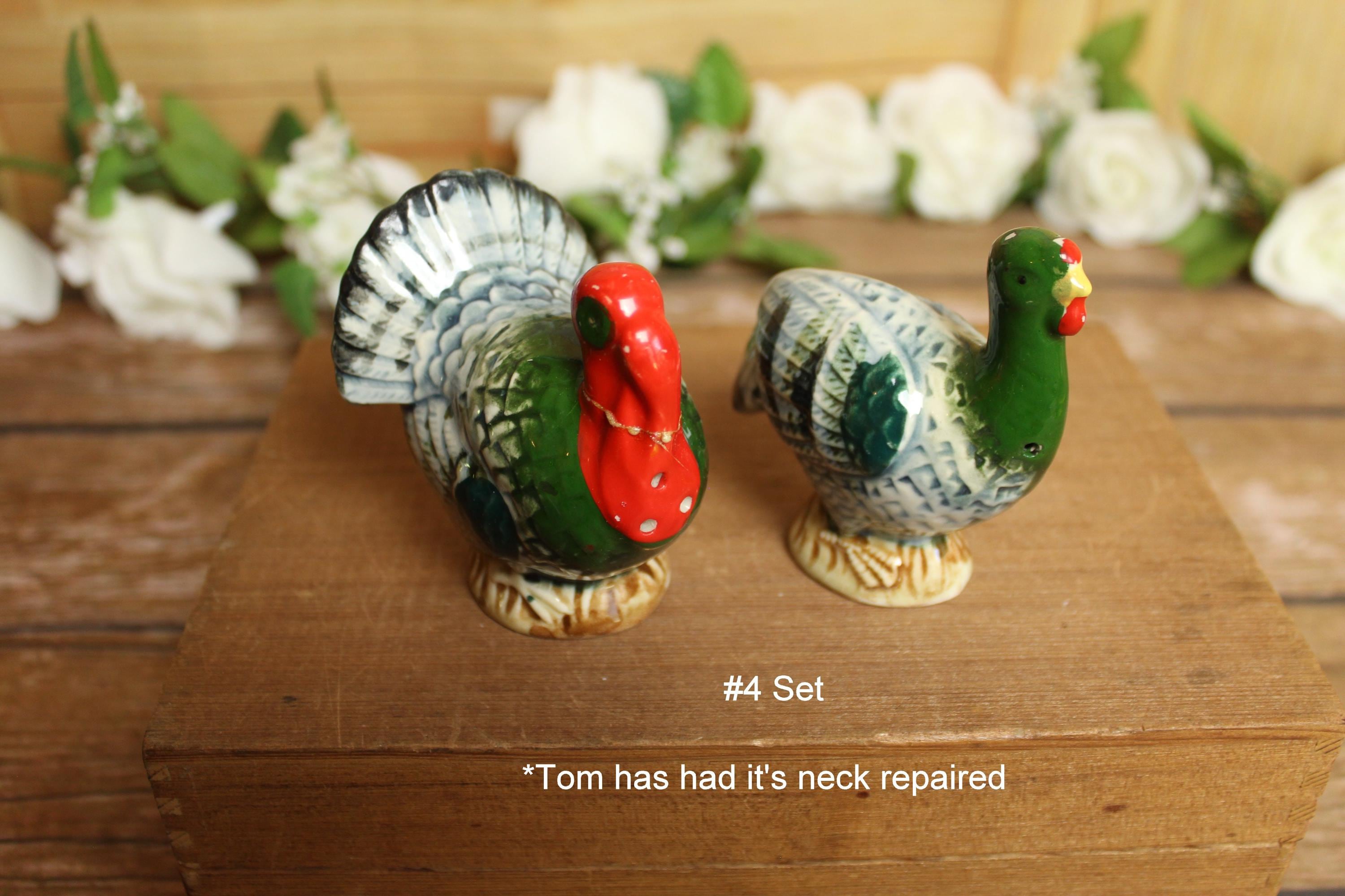 Vintage Thanksgiving Turkey Salt and Pepper Shakers-1997 Y.h.-many