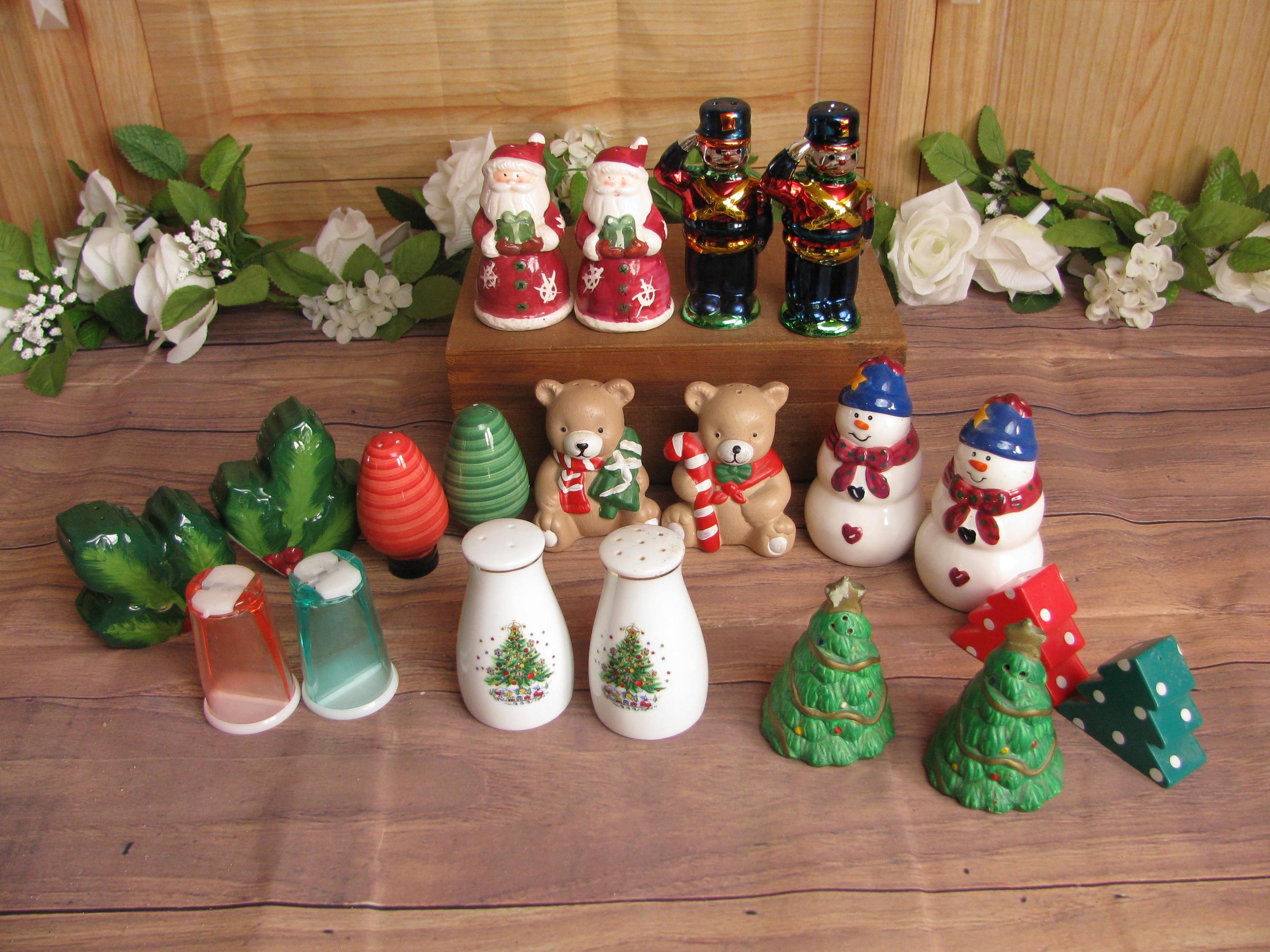 Vintage Winter Christmas Holiday Salt & Pepper Shakers-Nutcracker-Toy Soldiers-Santa-Holly-Christmas Light-Teddy Bear-Christmas Tree-Snowman