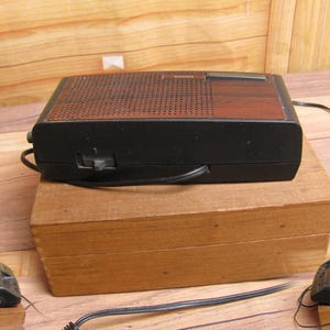 Vintage Emerson Research or GE Digital Clock Radio- Phillips Magnavox Compact Disc image 18
