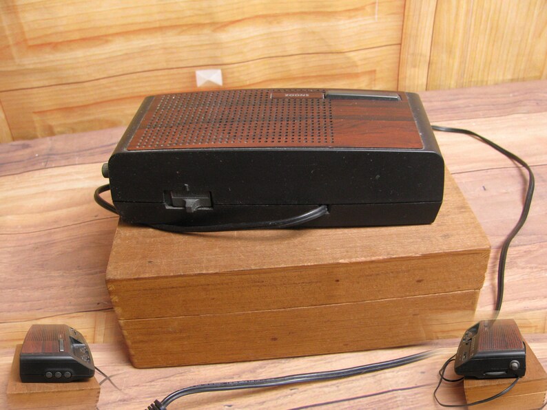 Vintage Emerson Research or GE Digital Clock Radio- Phillips Magnavox Compact Disc image 18