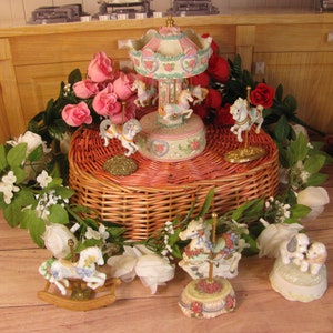 Vintage  Three Carousel Horse Merry Go Round Music Box-Beautiful Dreamer-  Heritage House & Giftec Carousel Horses- HH Precious Playmates