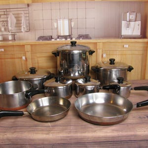 Vintage Revere Ware 1 & 2 QT Sauce Pans - Dutch Ovens Stock Pots- Skillets/Frying Pans
