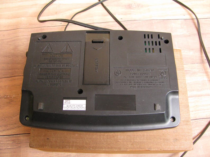Vintage Emerson Research or GE Digital Clock Radio- Phillips Magnavox Compact Disc image 19