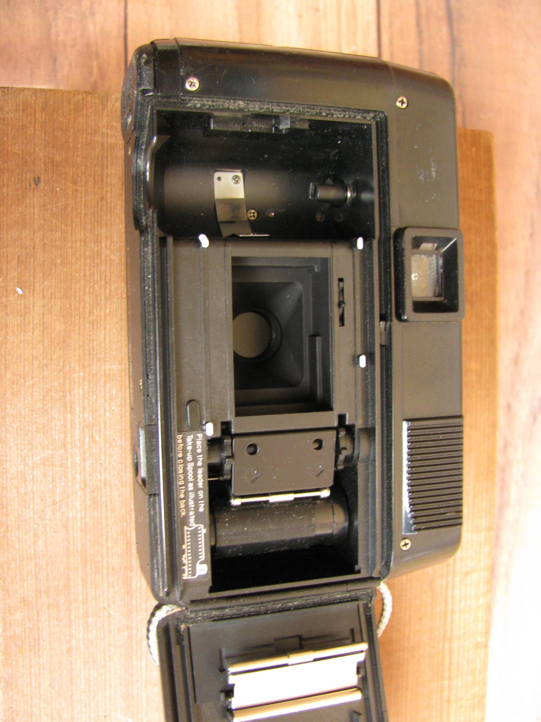 Vintage Bell & Howell Model 414 Director Series Zoomatic 8mm Movie