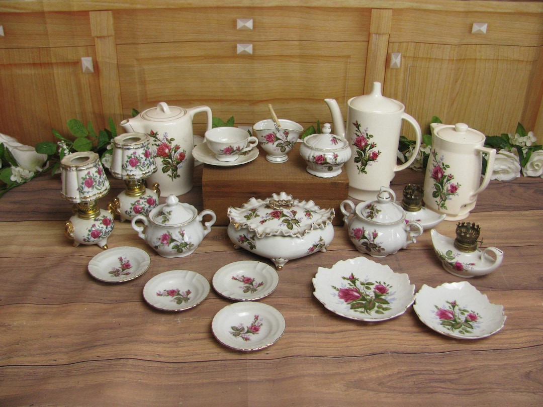   Moss Rose 食器セット Vintage Moss Rose Demitasse/miniature China Tea Set- Sugar Bowl
