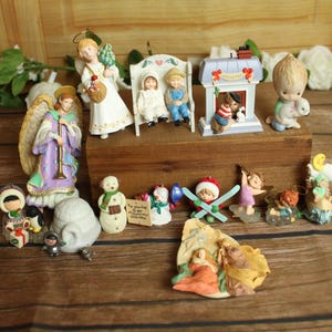 Vintage  Hallmark Keepsake  Frosty Friends-Angels-Betsey Clark-Santa Claus- Hunchback of Notre Dame Ornaments