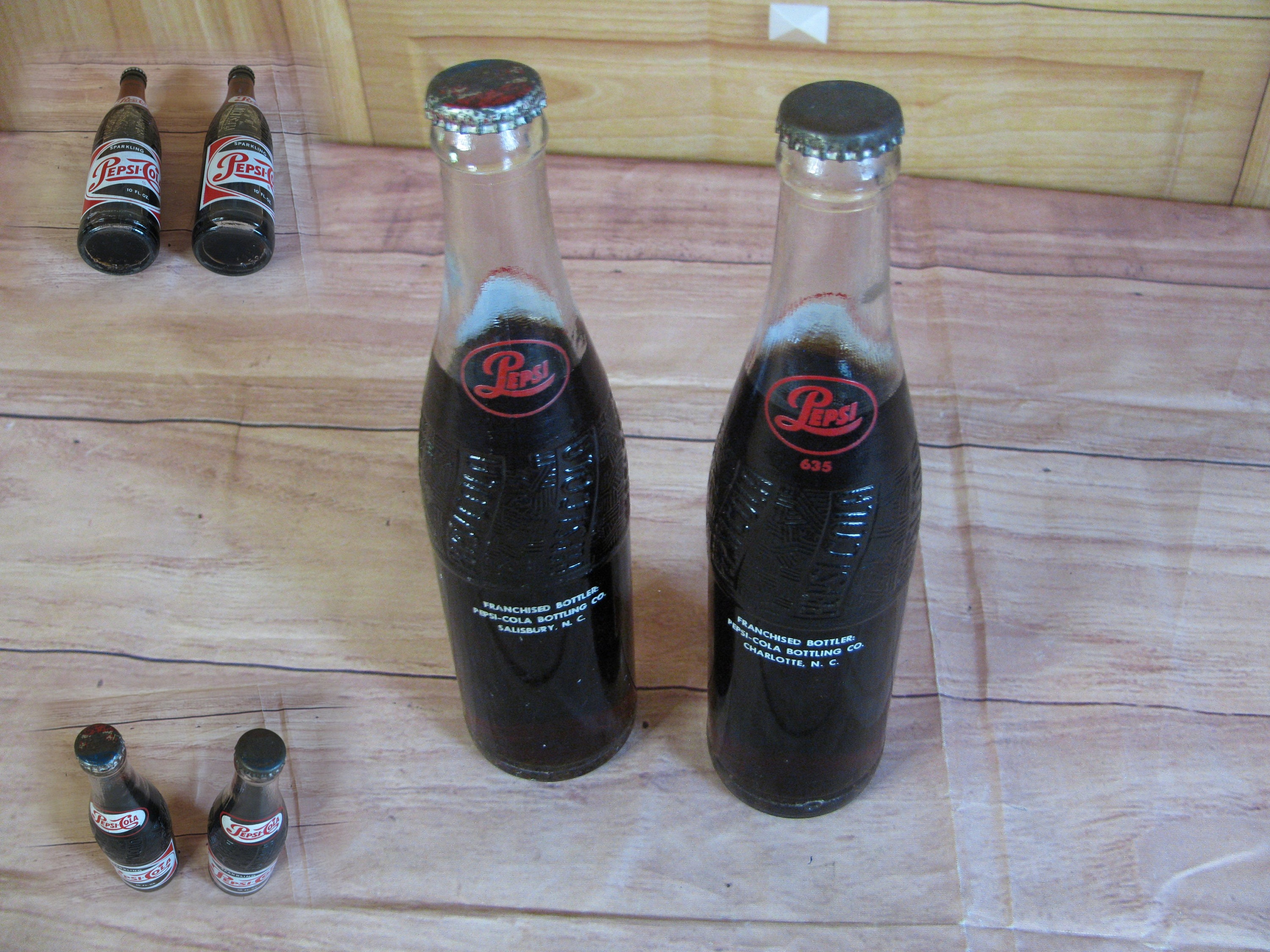 Vintage Full 12 Oz Sparkling Pepsi Cola Embossed Bottles- T Shirt