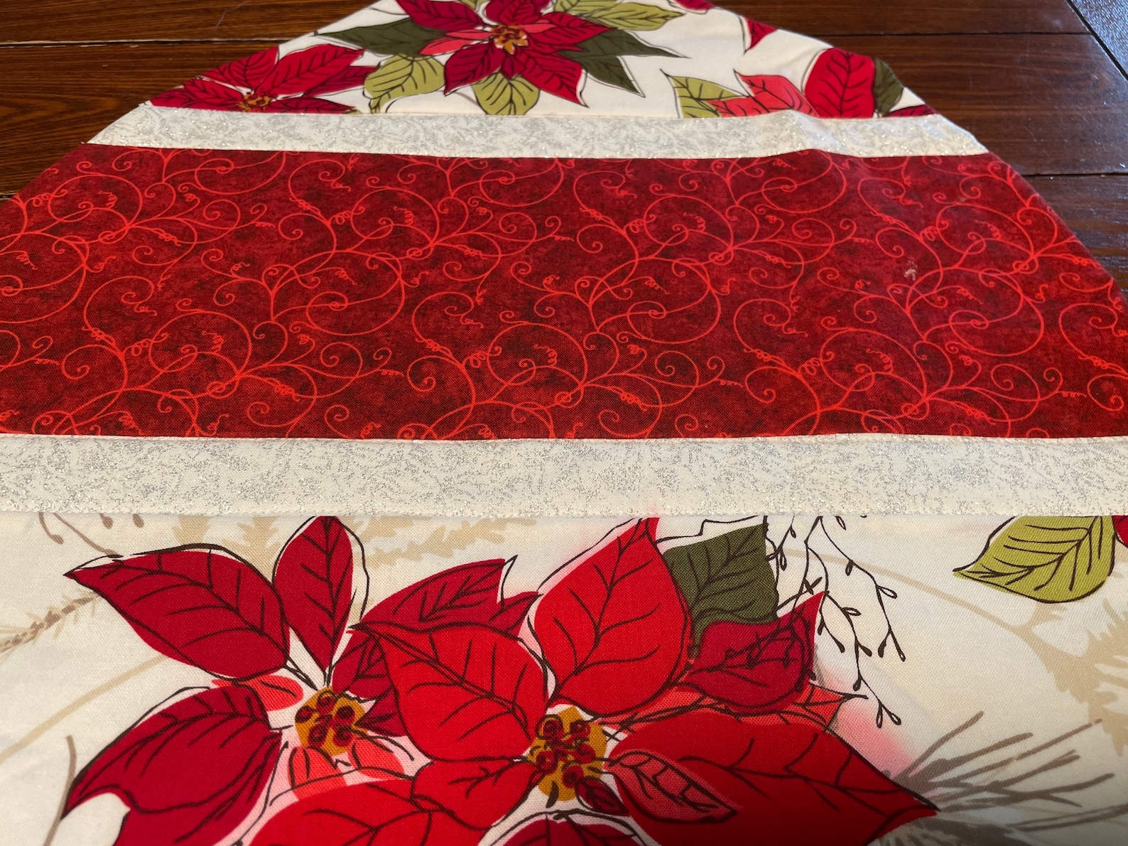 Holiday Placemats Set of 4 With Napkins. Poinsettias and Etsy