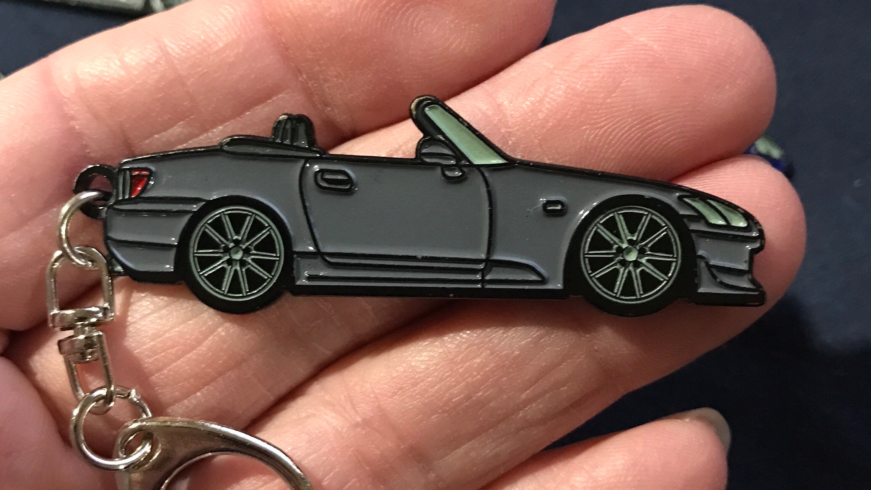 キーホルダー　S2000 20th Festival 07-Sep.2019 Honda S2000 Keychains Enamel on Metal 7 Colors Available - Etsy