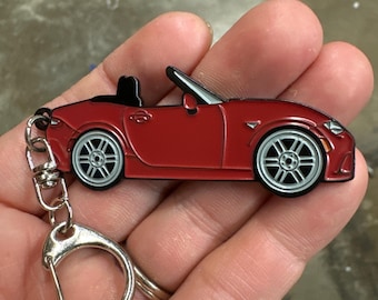 Llavero esmaltado en metal ND #Miata #MX5 SOUL RED