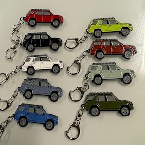 Nyckelring, Toyota 4Runner TRD Pro, SR5, Limited 5:e generationen, välj din färg! nyckelring, emalj, perfekt present till entusiaster! SUV Overlander