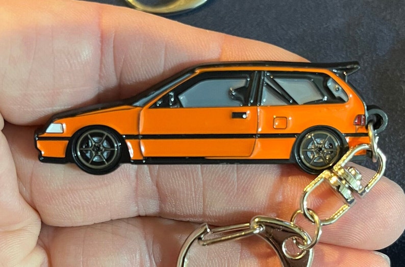 Honda Civic Hatchback Keychain – Official Blue Emblem Accessory