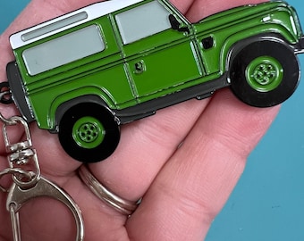 Llavero, Land Rover Defender de los 80. ¡Elige tu color! Esmaltado, ¡un regalo ideal para los amantes del Defender! SUV británicos de gama abierta.