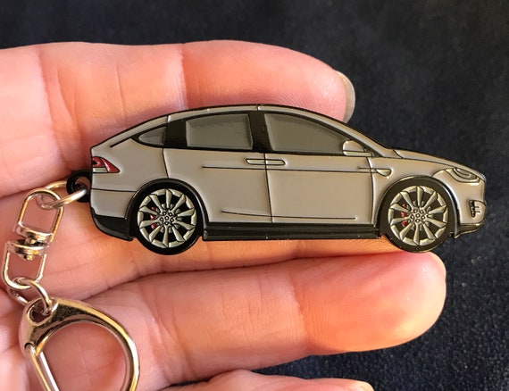 Tesla Model 3 & Model Y Émail sur porte-clés métalliques en 5