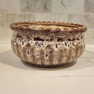 Vintage Ceramic Brown Drip Glaze Planter Pot - MCM Ceramic Planter With Scalloped Rim - Retro Art Pottery - Boho Farmhouse Decor