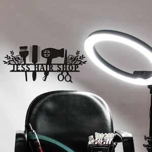 Metall Haarschild, Personalisierter Salon, Personalisiertes Metallschild Stand, Haarschild Geschenk, Haarsalon Schild, HaarwandKunst, Haarwand Dekor