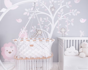 hanging bassinet stand