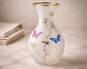 Vaso in vetro smerigliato dipinto a mano con farfalle / finiture dorate / decorazioni floreali vintage