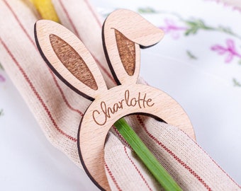 Rond de serviette en bois personnalisé lapin de Pâques, couvert personnalisé Pâques, carte de lieu de Pâques, nom de lieu lapin de Pâques, faveurs de Pâques